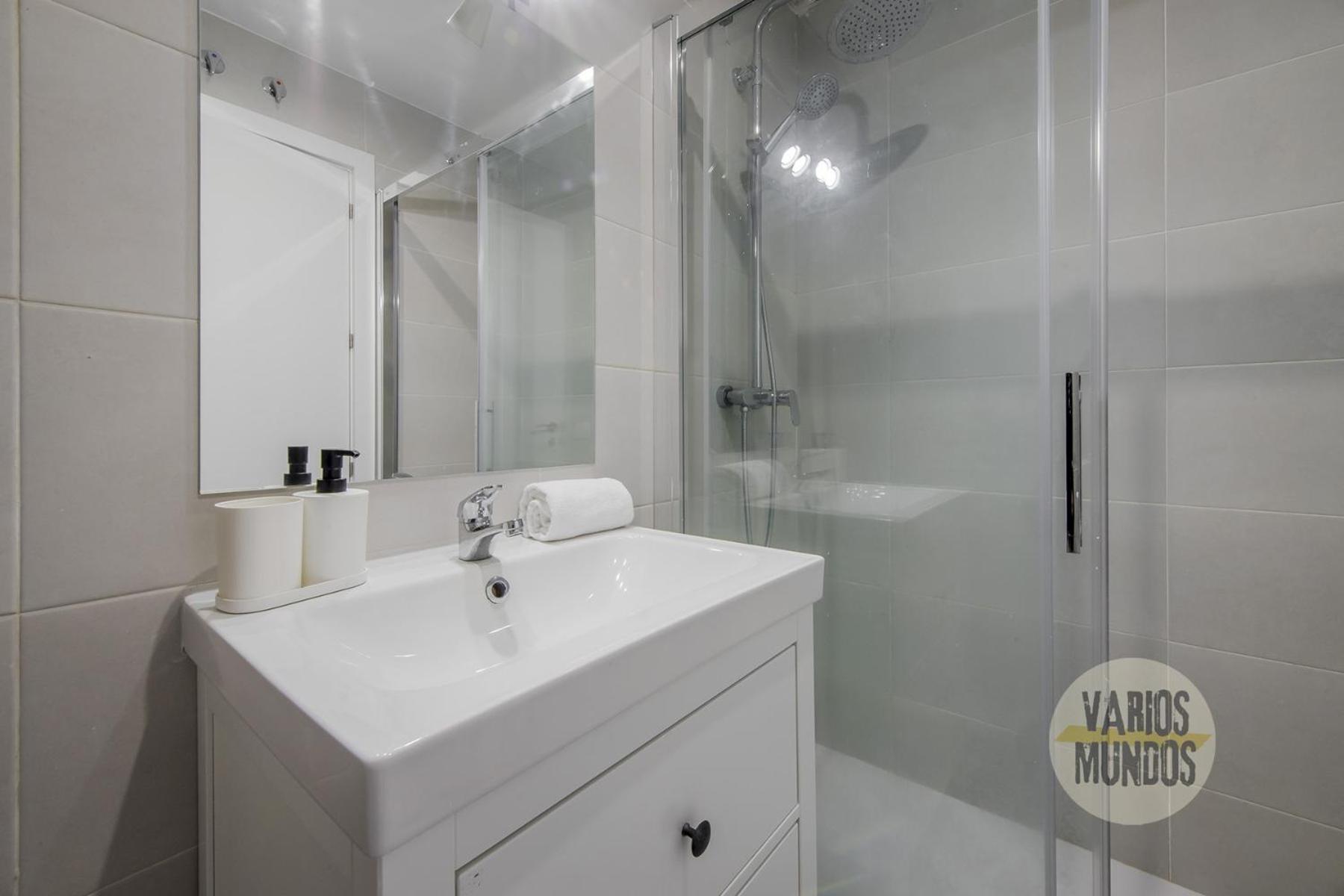 Cool Apt Para 9Pax En Plena Plaza De Chueca 马德里 外观 照片